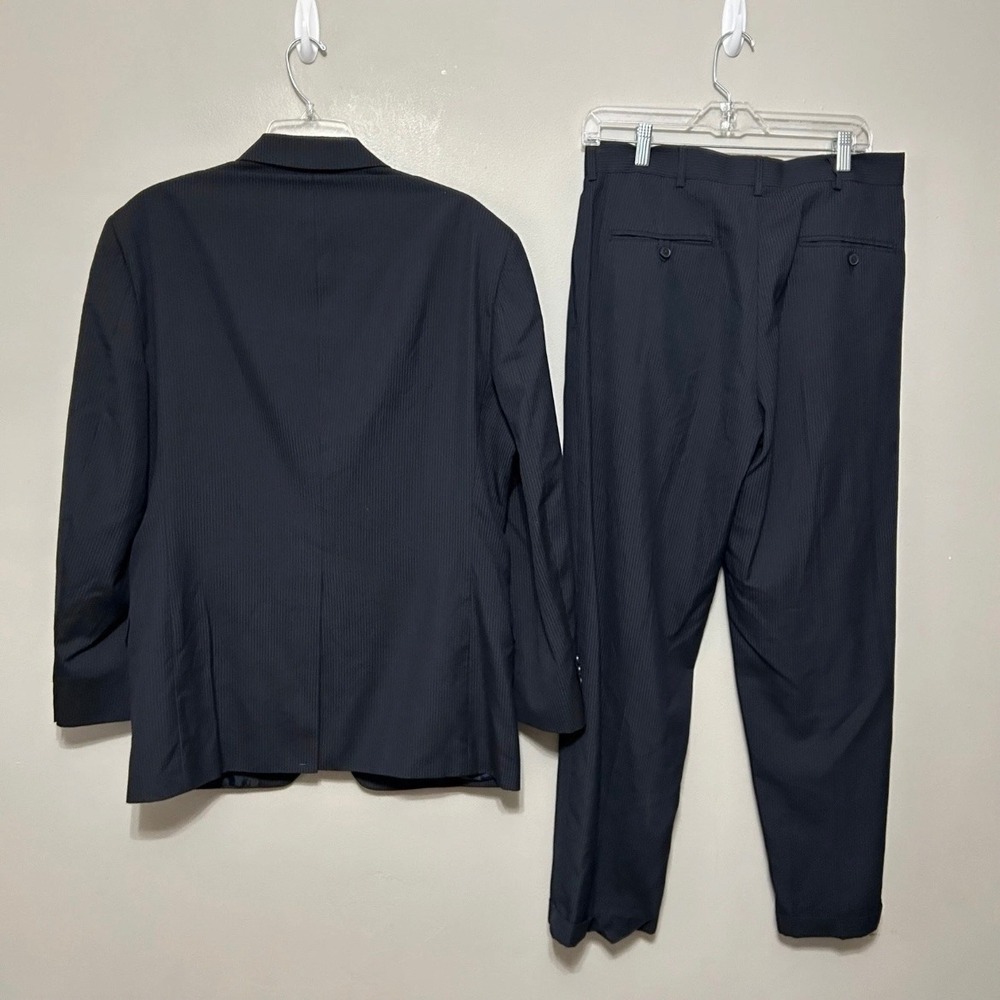 Haggar Suit 40 Jacket 32x30 Slacks Blue Pinstripe Pleated Classic Formal Wedding - Picture 2 of 16